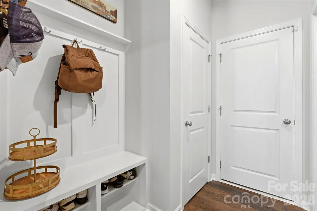 903 Kinsey Alley Charlotte NC 28217