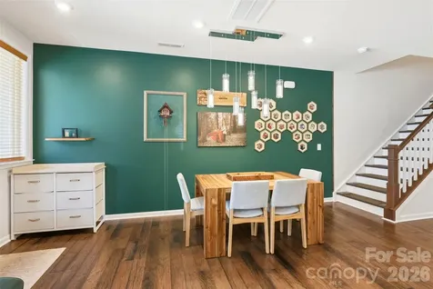 903 Kinsey Alley Charlotte NC 28217