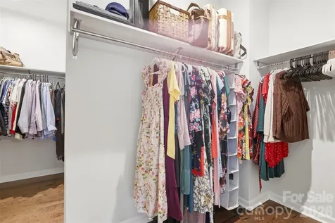 903 Kinsey Alley Charlotte NC 28217