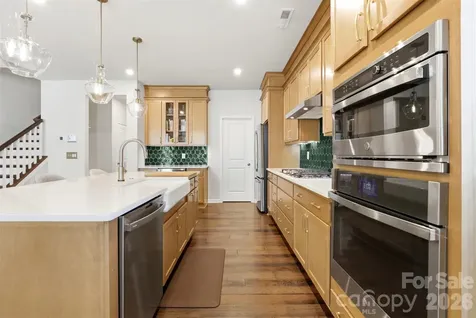903 Kinsey Alley Charlotte NC 28217