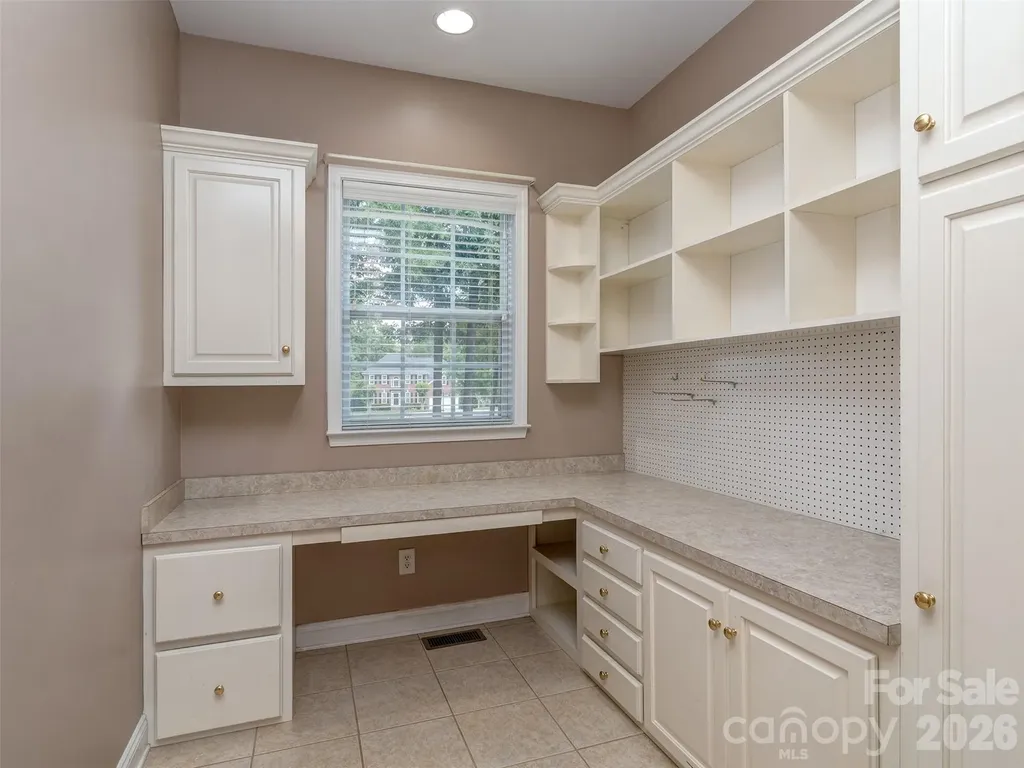 6167 Four Wood Drive Matthews NC 28104