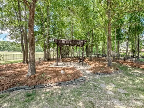 6167 Four Wood Drive Matthews NC 28104
