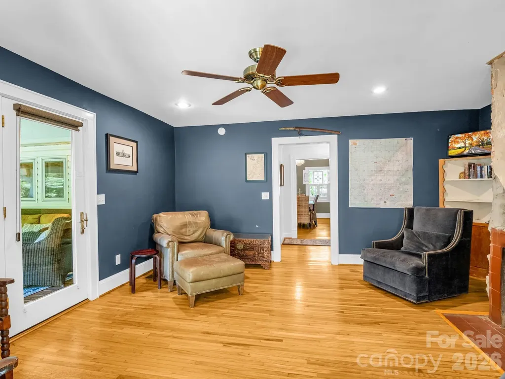 536 Maple Street Brevard NC 28712