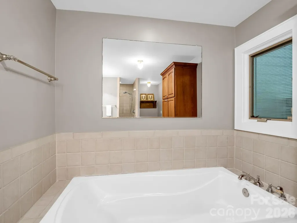 536 Maple Street Brevard NC 28712