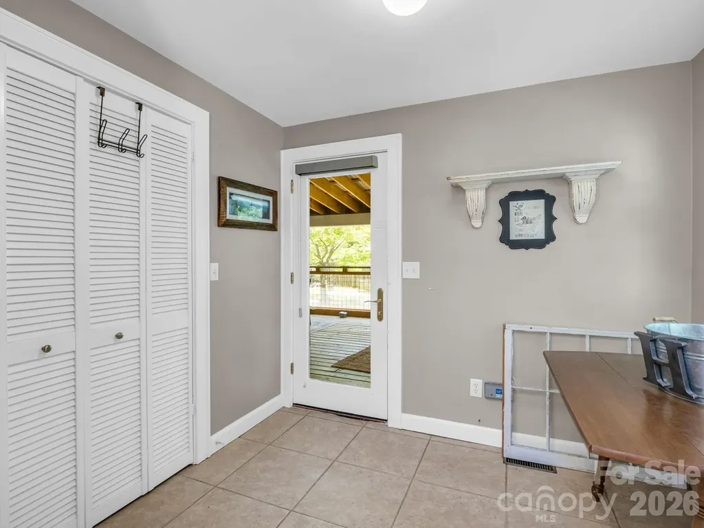 536 Maple Street Brevard NC 28712