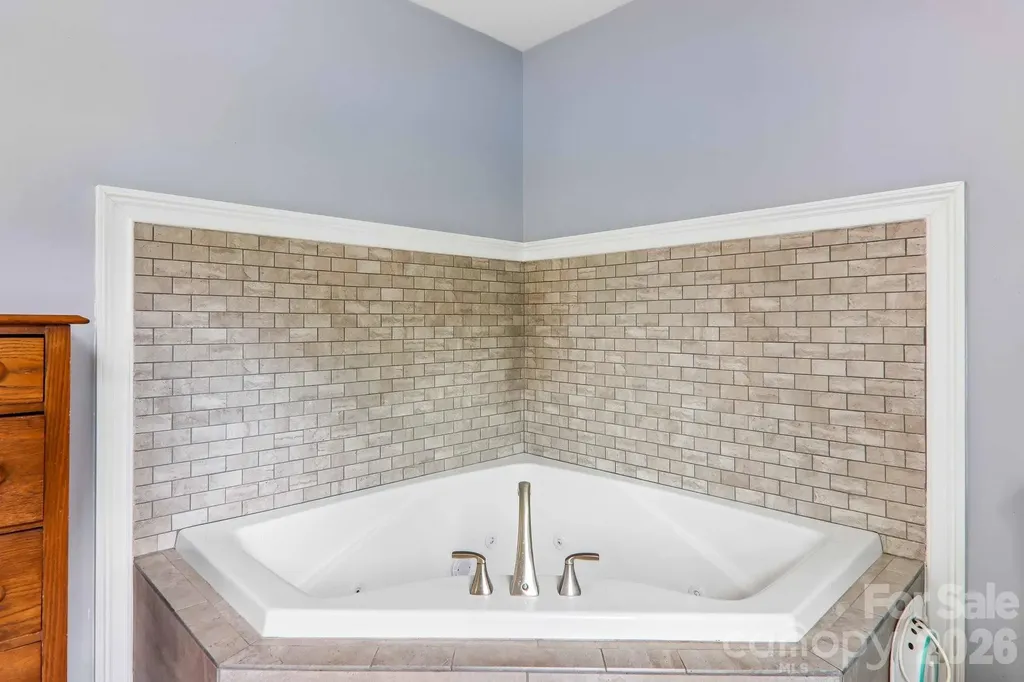 527 Trammell Avenue Canton NC 28716