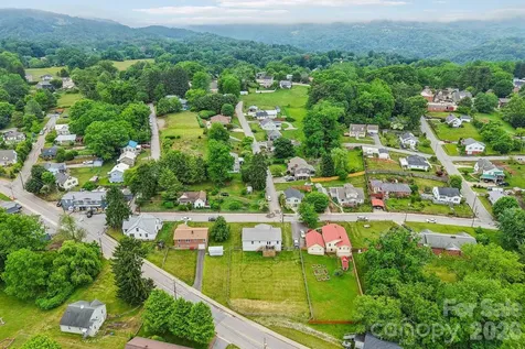 527 Trammell Avenue Canton NC 28716