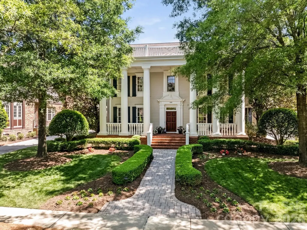 9146 Heydon Hall Circle Charlotte NC 28210