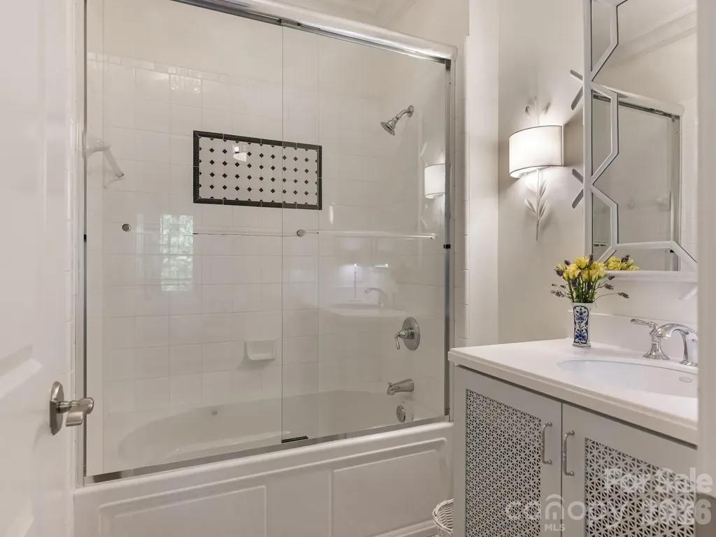 9146 Heydon Hall Circle Charlotte NC 28210