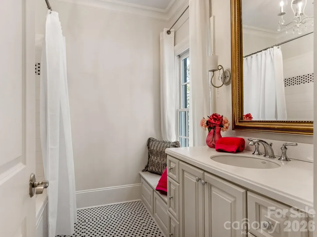 9146 Heydon Hall Circle Charlotte NC 28210