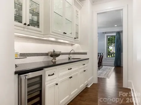 9146 Heydon Hall Circle Charlotte NC 28210