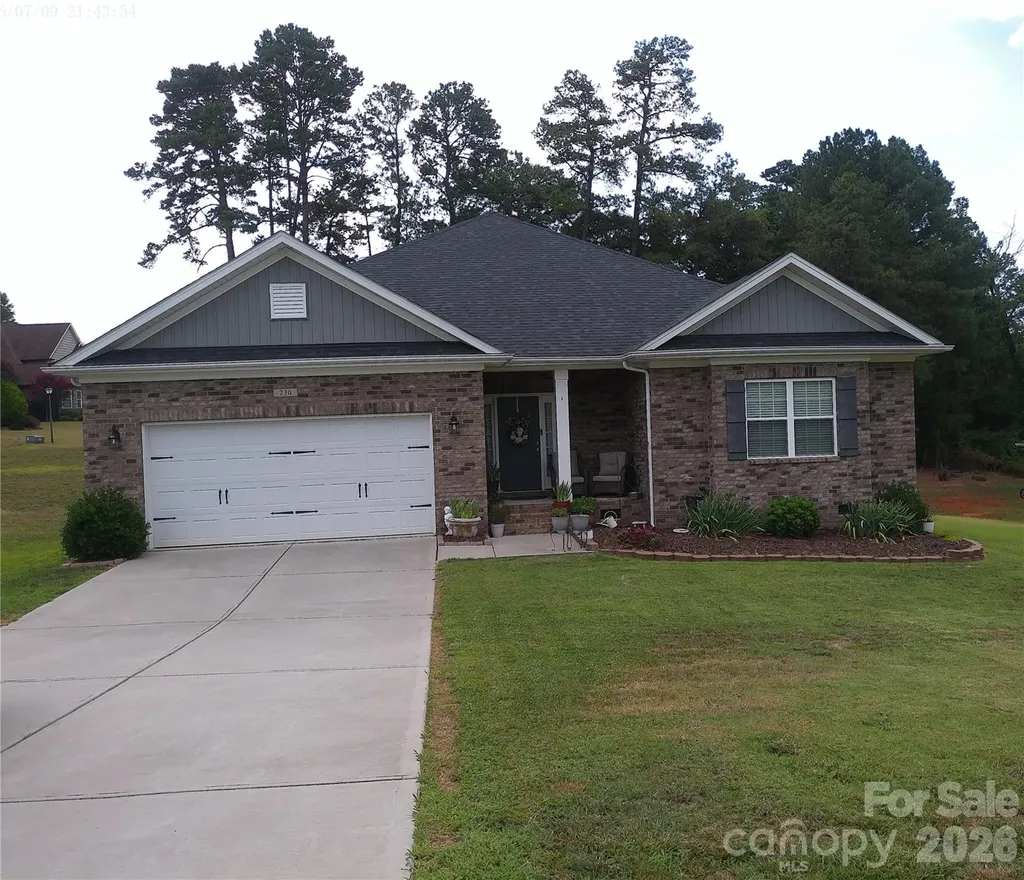 230 Macon Drive Statesville NC 28625