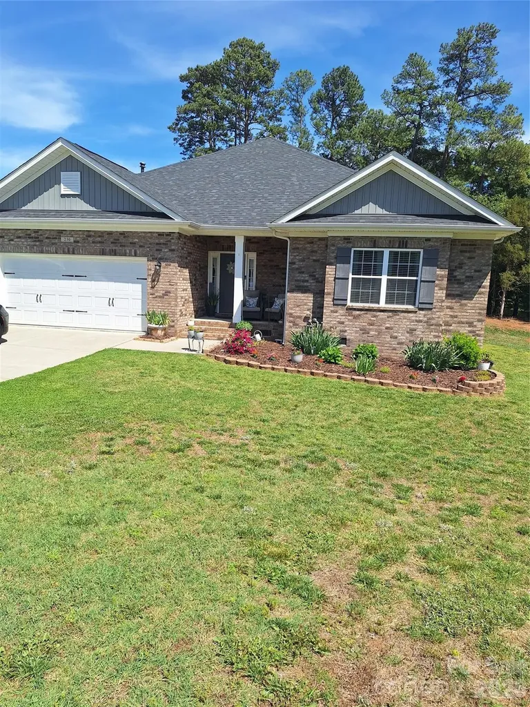 230 Macon Drive Statesville NC 28625