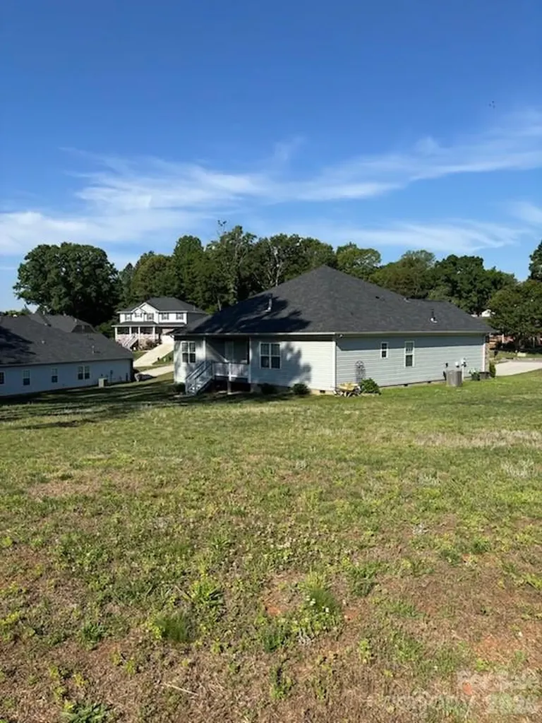 230 Macon Drive Statesville NC 28625