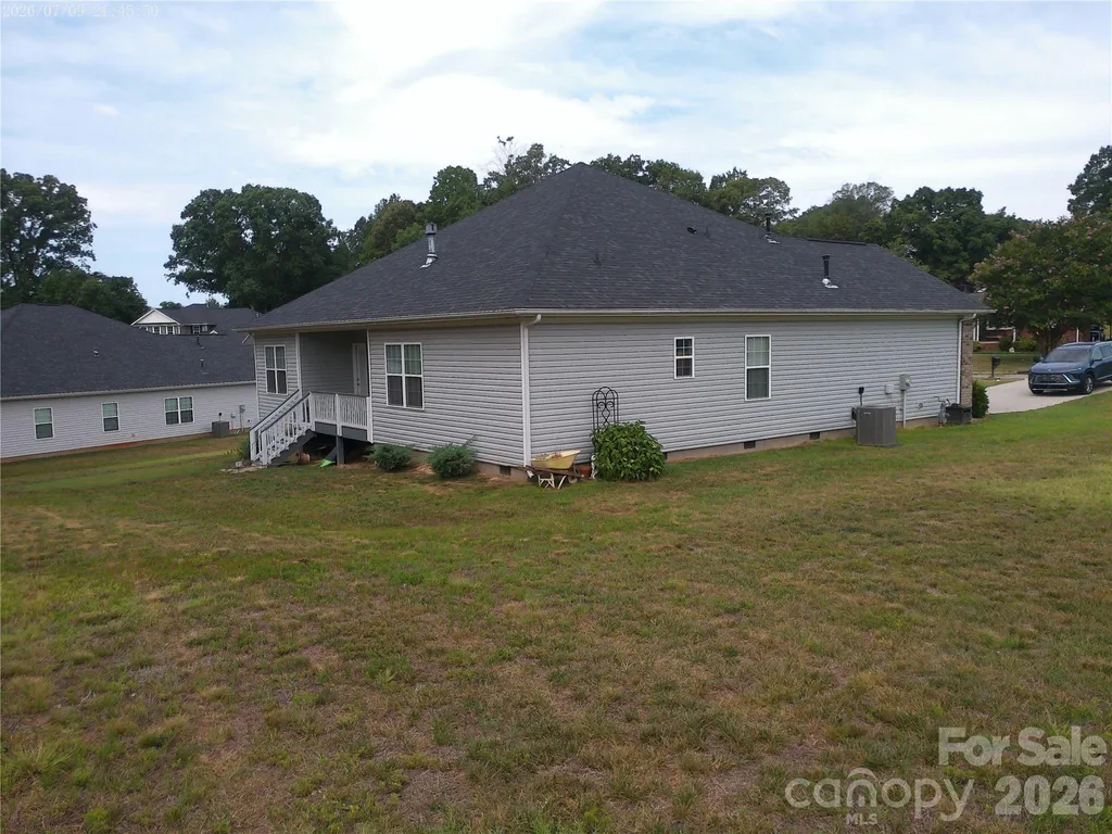 230 Macon Drive Statesville NC 28625