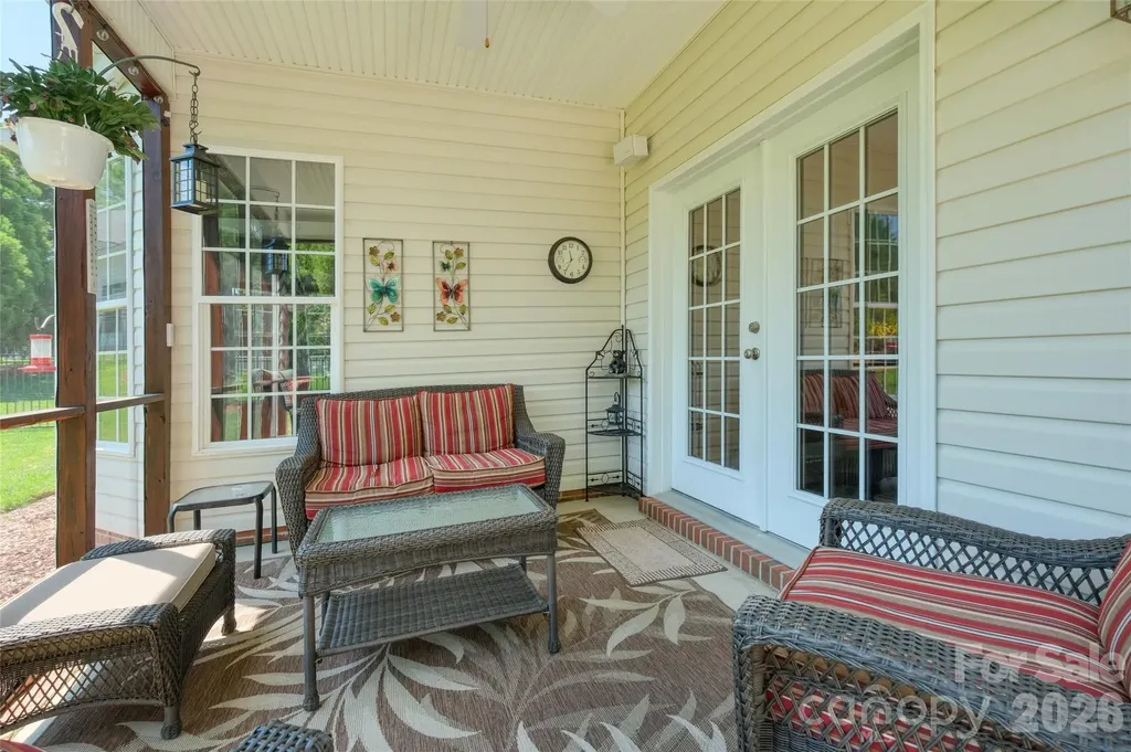 1005 Feather Oak Lane Matthews NC 28104