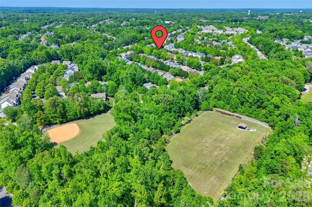 1005 Feather Oak Lane Matthews NC 28104