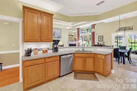 1005 Feather Oak Lane Matthews NC 28104