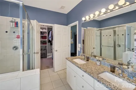 1005 Feather Oak Lane Matthews NC 28104