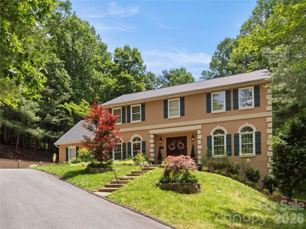 105 Braeside Circle Asheville NC 28803