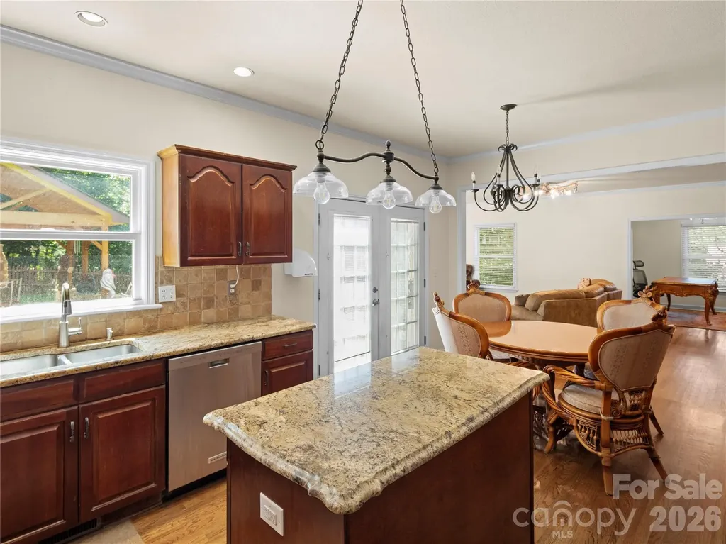 105 Braeside Circle Asheville NC 28803