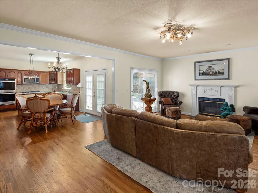 105 Braeside Circle Asheville NC 28803