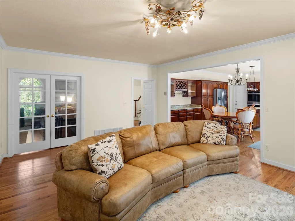 105 Braeside Circle Asheville NC 28803