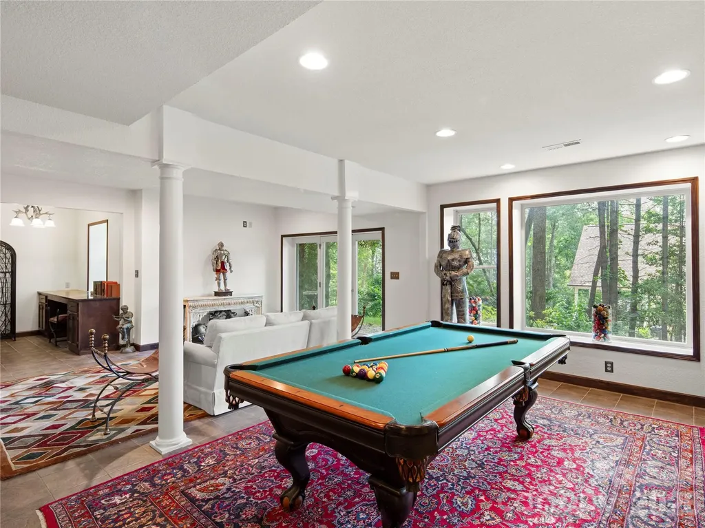 105 Braeside Circle Asheville NC 28803