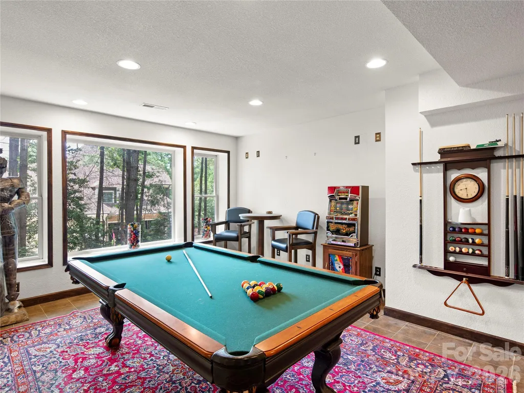 105 Braeside Circle Asheville NC 28803