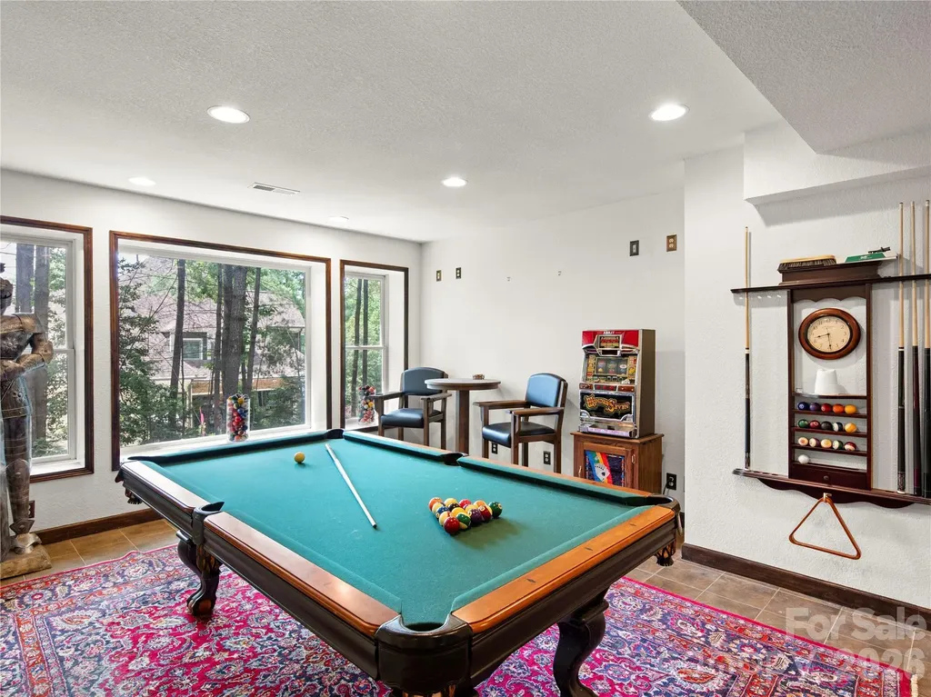 105 Braeside Circle Asheville NC 28803