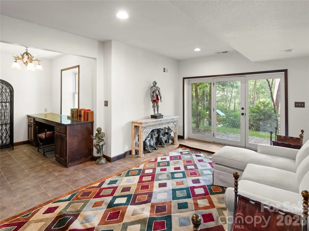 105 Braeside Circle Asheville NC 28803