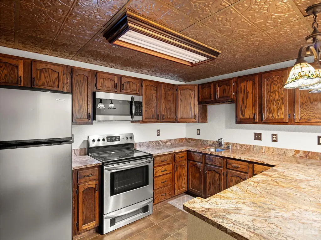 105 Braeside Circle Asheville NC 28803