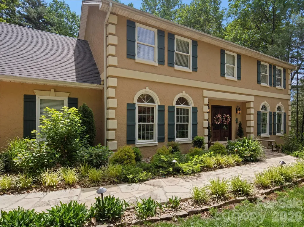 105 Braeside Circle Asheville NC 28803