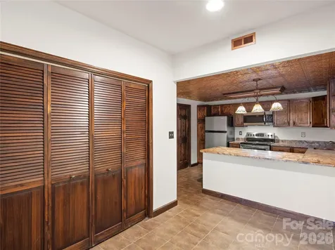 105 Braeside Circle Asheville NC 28803