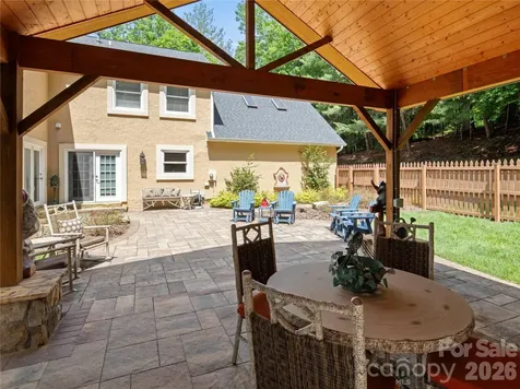 105 Braeside Circle Asheville NC 28803