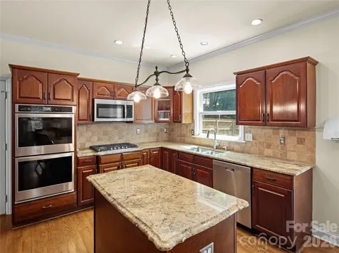 105 Braeside Circle Asheville NC 28803