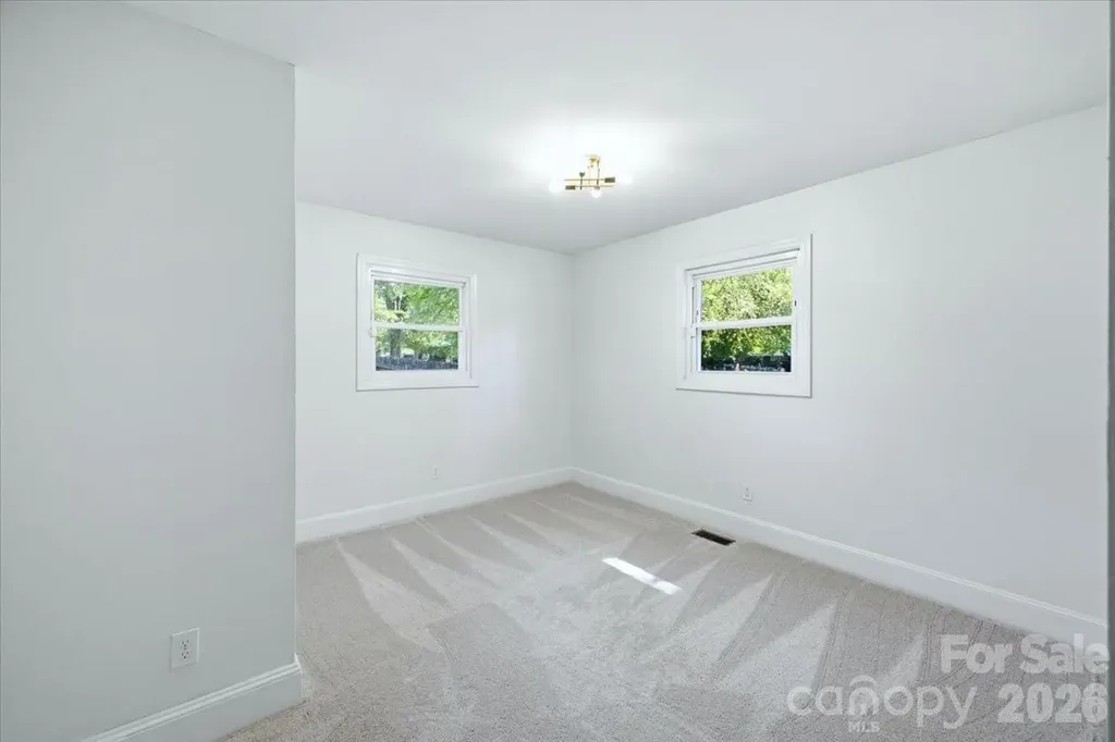1815 Haines Street Charlotte NC 28216