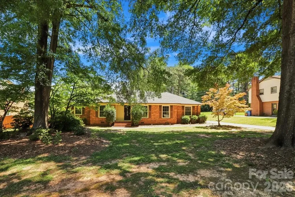 13507 Four Oaks Lane Matthews NC 28105