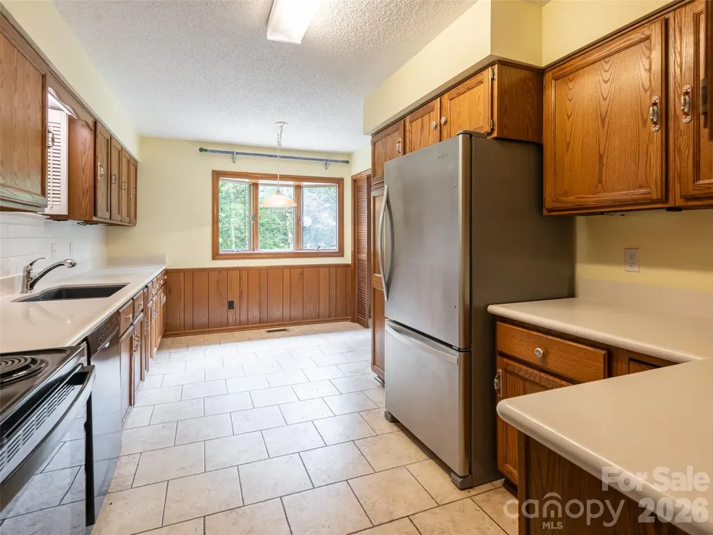 40 Applecross Road Weaverville NC 28787