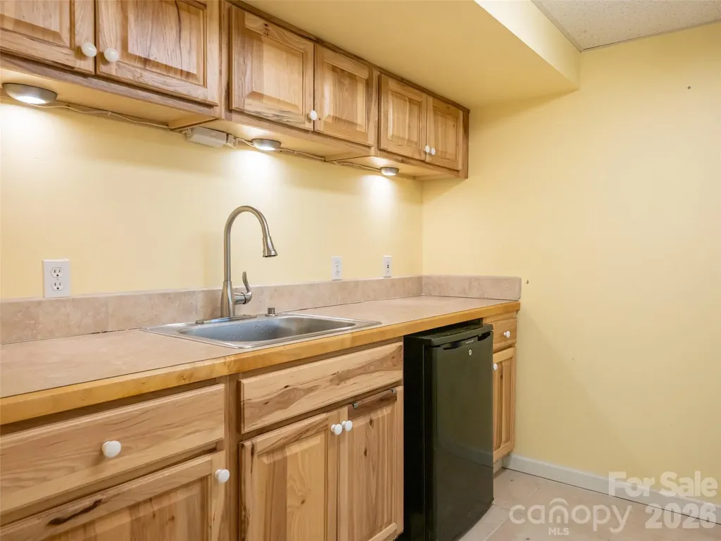 40 Applecross Road Weaverville NC 28787