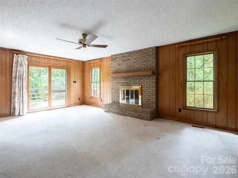 40 Applecross Road Weaverville NC 28787