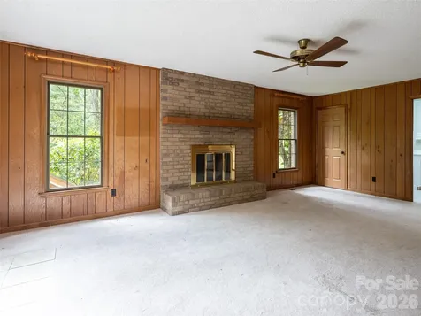 40 Applecross Road Weaverville NC 28787