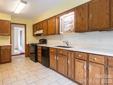 40 Applecross Road Weaverville NC 28787