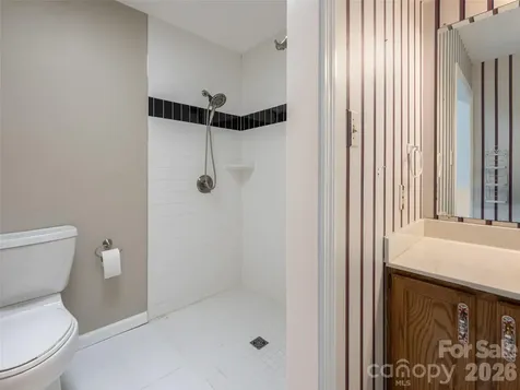 40 Applecross Road Weaverville NC 28787