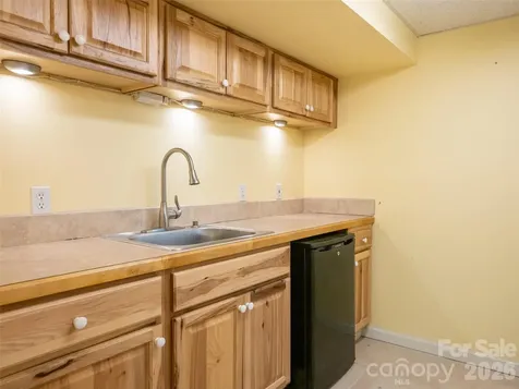 40 Applecross Road Weaverville NC 28787