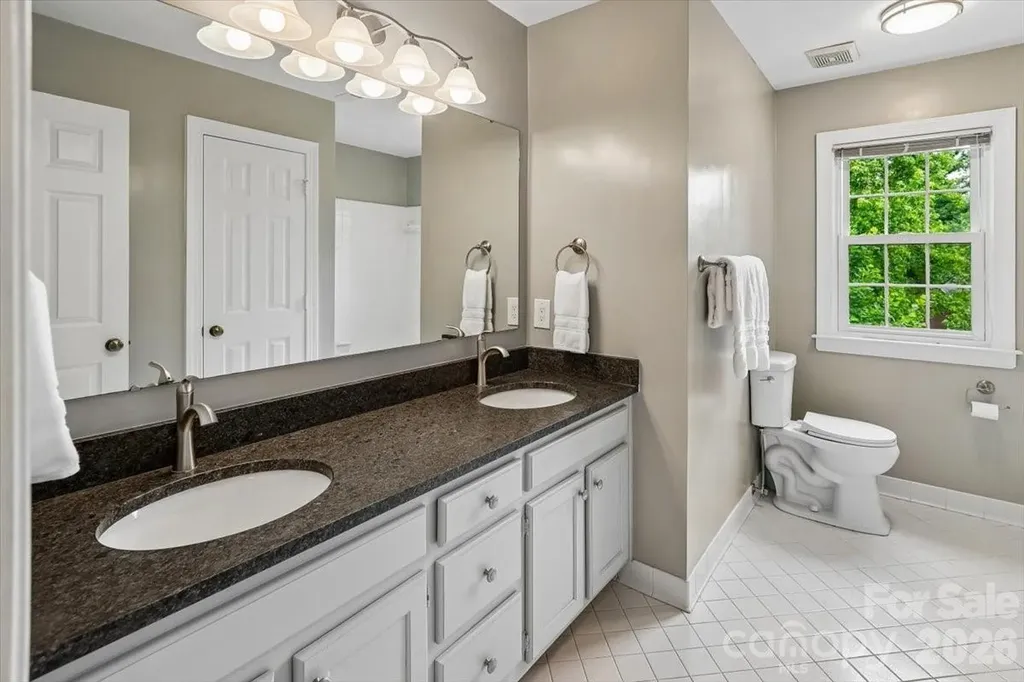 6721 Southby Court Charlotte NC 28270