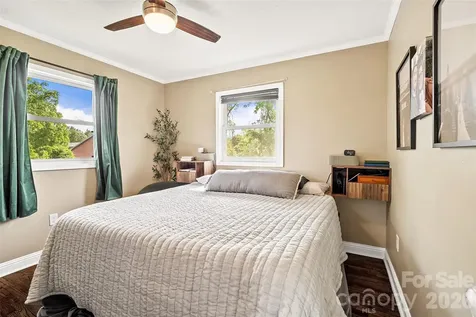 708 Prince Drive Hendersonville NC 28791