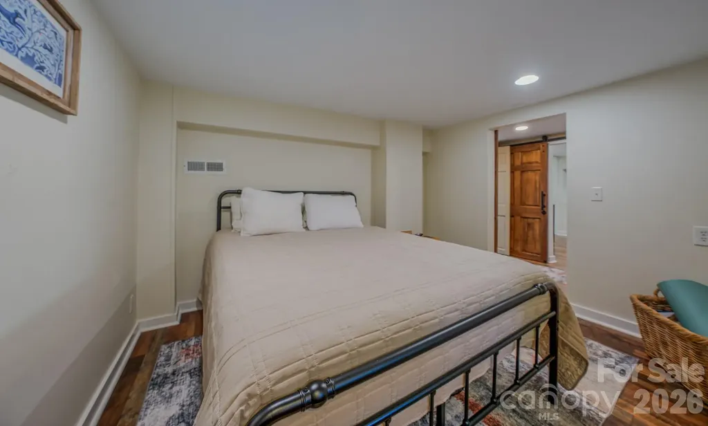 597 Tomahawk Avenue Black Mountain NC 28711
