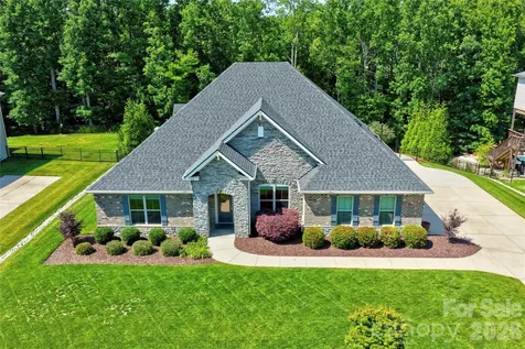 138 Campanile Drive Mooresville NC 28117