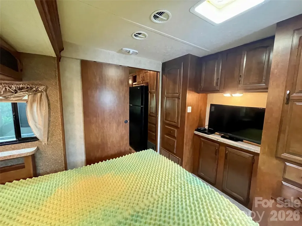226 Saddle Ridge Drive Ennice NC 28623